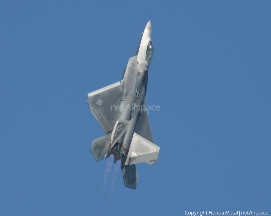 United States Air Force Lockheed Martin / Boeing F-22A Raptor (04-4062) | Photo 369765