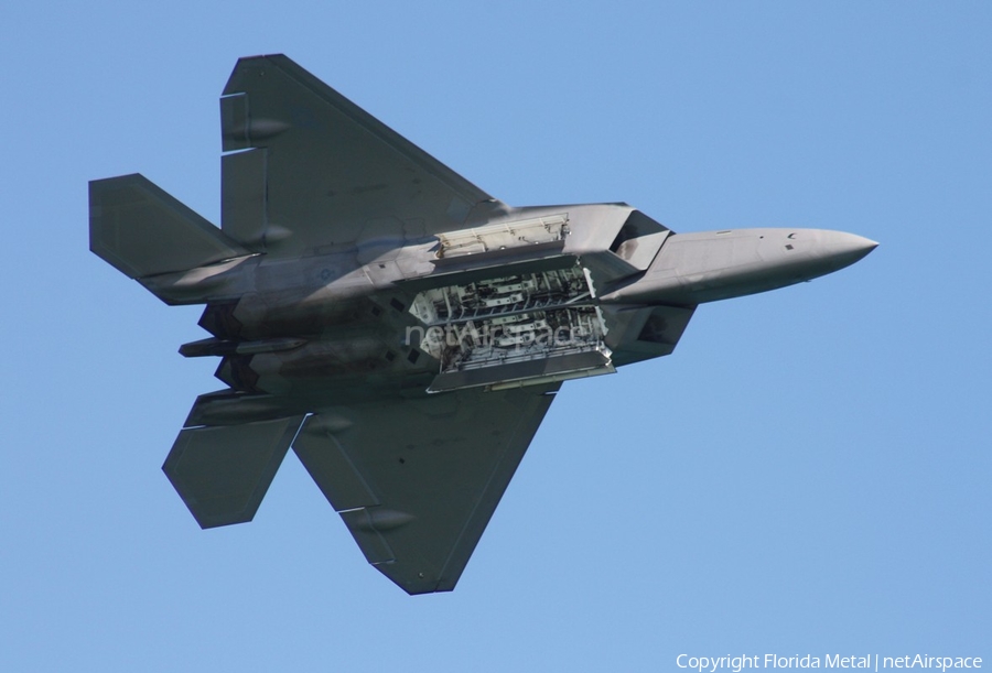 United States Air Force Lockheed Martin / Boeing F-22A Raptor (04-4062) | Photo 430851