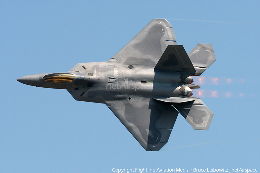 United States Air Force Lockheed Martin / Boeing F-22A Raptor (04-4071) | Photo 163685