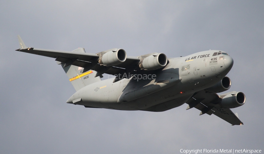 United States Air Force Boeing C-17A Globemaster III (04-4135) | Photo 430871