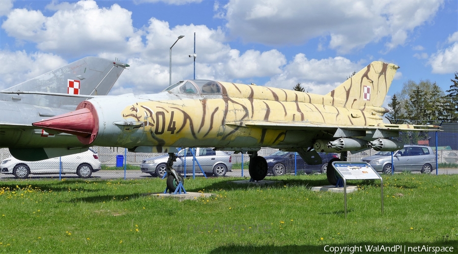 Polish Air Force (Siły Powietrzne) Mikoyan-Gurevich MiG-21M Fishbed-J (04) | Photo 446239