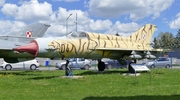Polish Air Force (Siły Powietrzne) Mikoyan-Gurevich MiG-21M Fishbed-J (04) at  Deblin, Poland