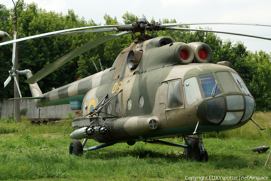 Ukrainian Air Force Mil Mi-8T Hip-C (06 YELLOW) | Photo 344705
