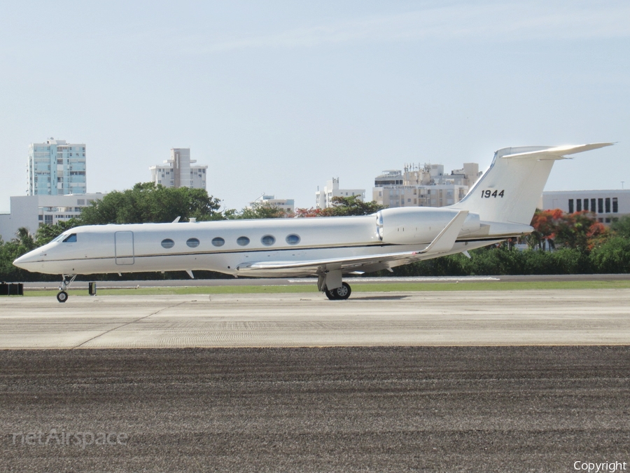 United States Army Gulfstream C-37A (05-01944) | Photo 392192