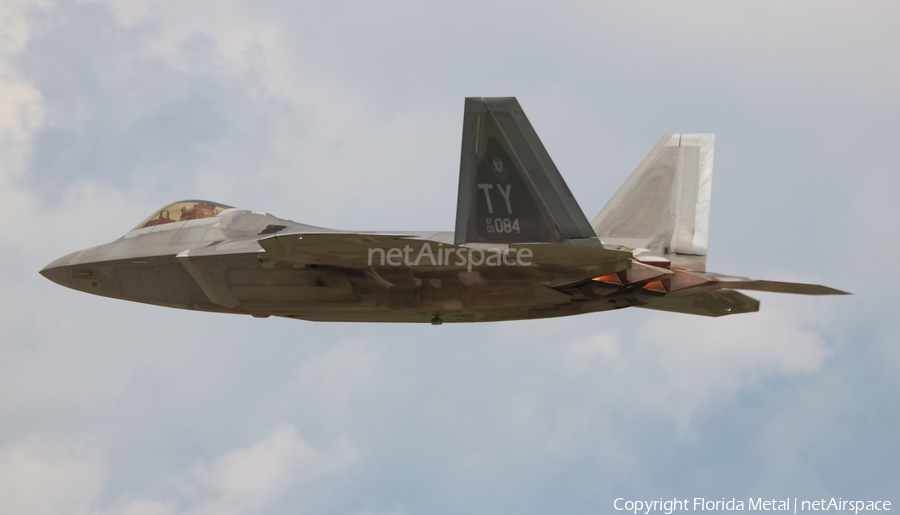 United States Air Force Lockheed Martin / Boeing F-22A Raptor (05-4084) | Photo 312160