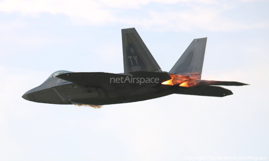 United States Air Force Lockheed Martin / Boeing F-22A Raptor (05-4084) | Photo 312163