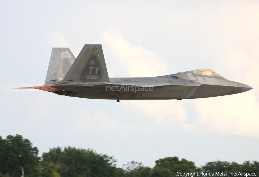 United States Air Force Lockheed Martin / Boeing F-22A Raptor (05-4093) | Photo 312170
