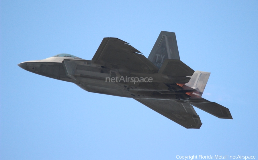 United States Air Force Lockheed Martin / Boeing F-22A Raptor (05-4094) | Photo 304185