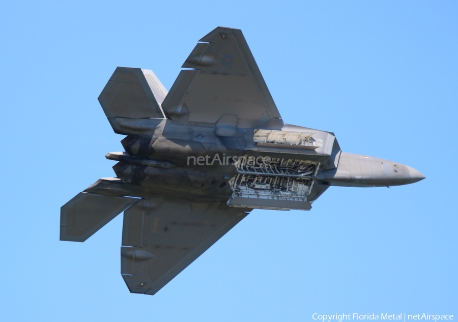 United States Air Force Lockheed Martin / Boeing F-22A Raptor (05-4104) | Photo 312178