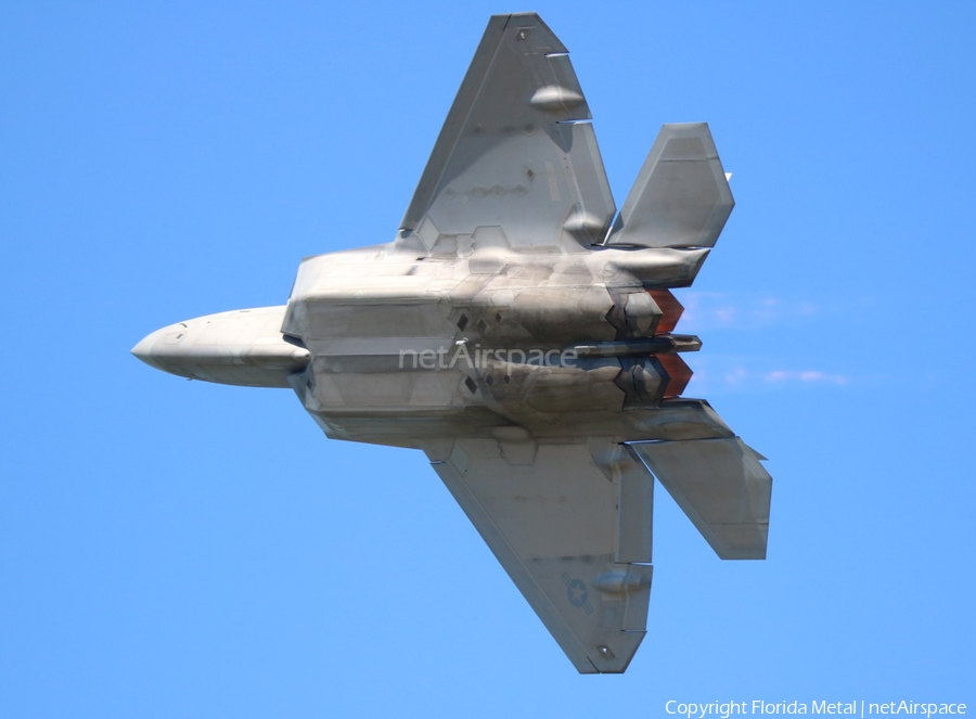 United States Air Force Lockheed Martin / Boeing F-22A Raptor (05-4104) | Photo 330203
