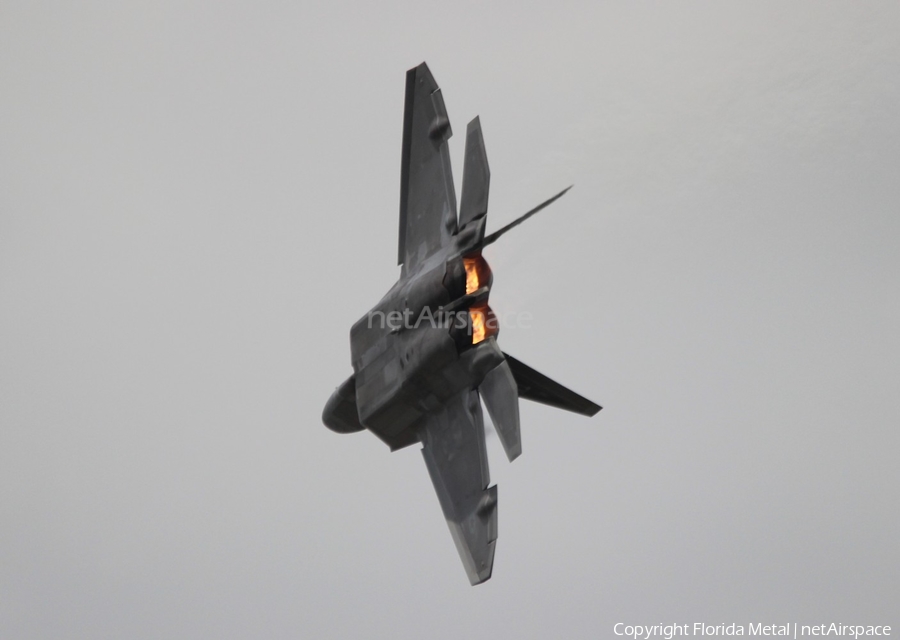 United States Air Force Lockheed Martin / Boeing F-22A Raptor (05-4107) | Photo 452624