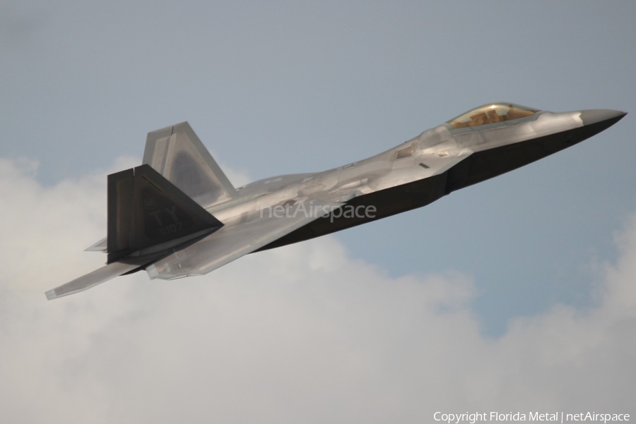 United States Air Force Lockheed Martin / Boeing F-22A Raptor (05-4107) | Photo 452626
