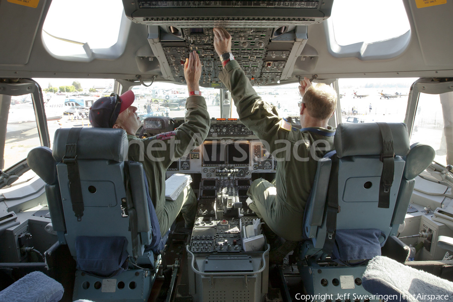 United States Air Force Boeing C-17A Globemaster III (05-5142) | Photo 8130