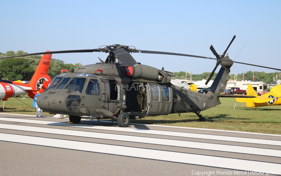 United States Army Sikorsky UH-60L Black Hawk (06-27072) | Photo 330225
