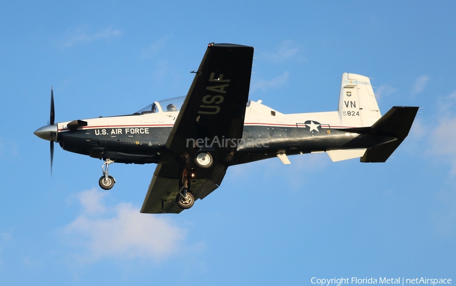 United States Air Force Raytheon T-6A Texan II (06-3824) | Photo 348796