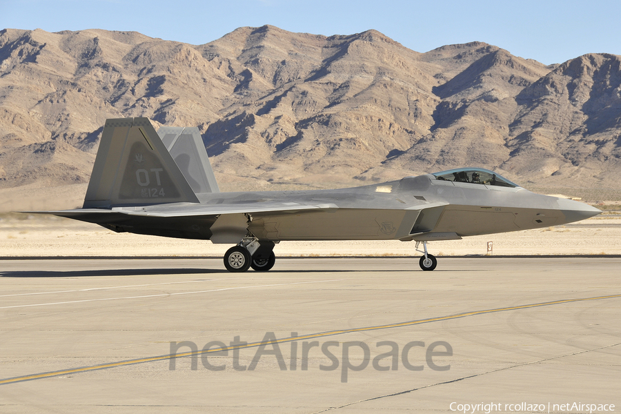 United States Air Force Lockheed Martin / Boeing F-22A Raptor (06-4124) | Photo 8205