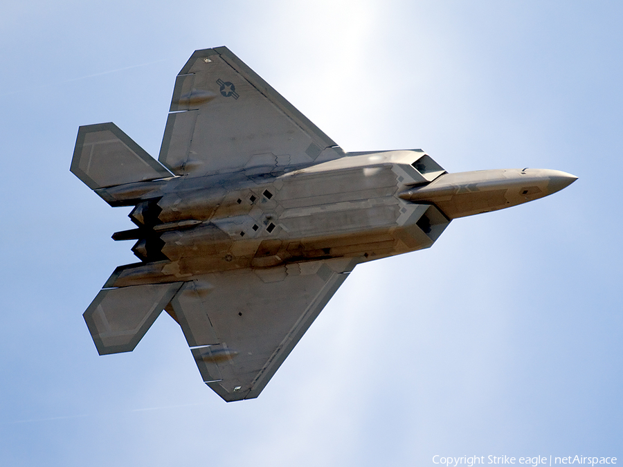 United States Air Force Lockheed Martin / Boeing F-22A Raptor (06-4126) | Photo 8052