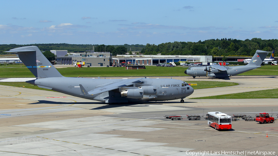 United States Air Mobility Command Boeing C-17A Globemaster III (06-6166) | Photo 173878