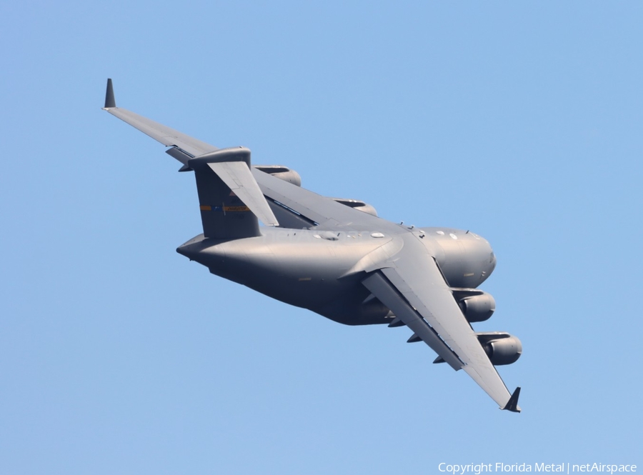 United States Air Force Boeing C-17A Globemaster III (07-7185) | Photo 483502