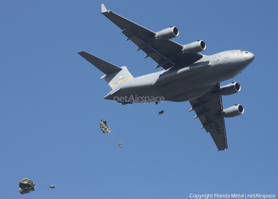 United States Air Force Boeing C-17A Globemaster III (07-7187) | Photo 452817