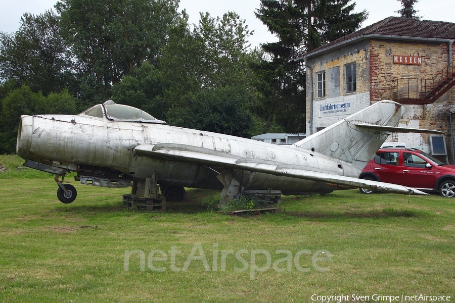 East German Air Force Mikoyan-Gurevich MiG-17F Fresco-C (07) | Photo 52485