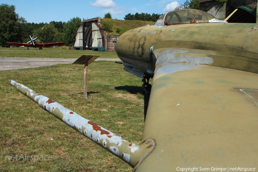 East German Air Force Mikoyan-Gurevich MiG-17F Fresco-C (08) | Photo 52498