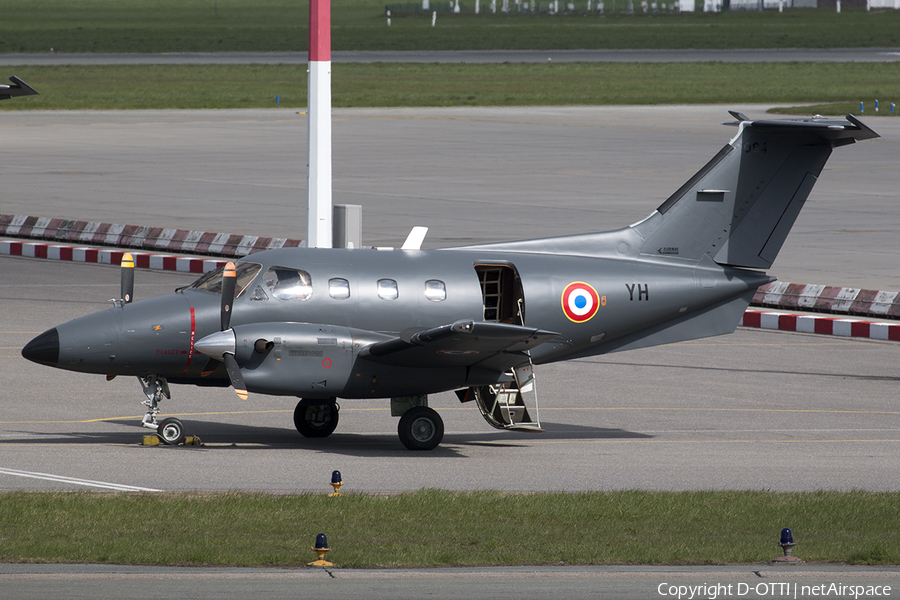 French Air Force (Armée de l’Air) Embraer EMB-121AA Xingu (084) | Photo 548186