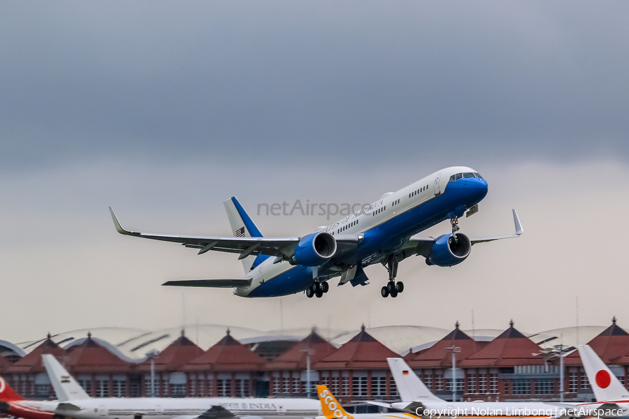 United States Air Force Boeing C-32A (09-0015) | Photo 537699