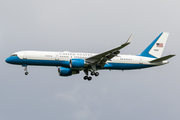 United States Air Force Boeing C-32A (09-0015) at  Hannover - Langenhagen, Germany