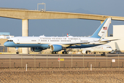 United States Air Force Boeing C-32A (09-0015) at  Phoenix - Sky Harbor, United States