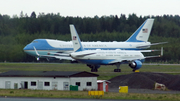 United States Air Force Boeing C-32A (09-0016) at  Helsinki - Vantaa, Finland