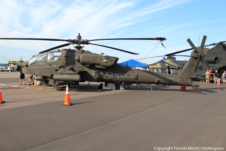 United States Army Boeing AH-64D Apache Longbow (09-05592) | Photo 326134