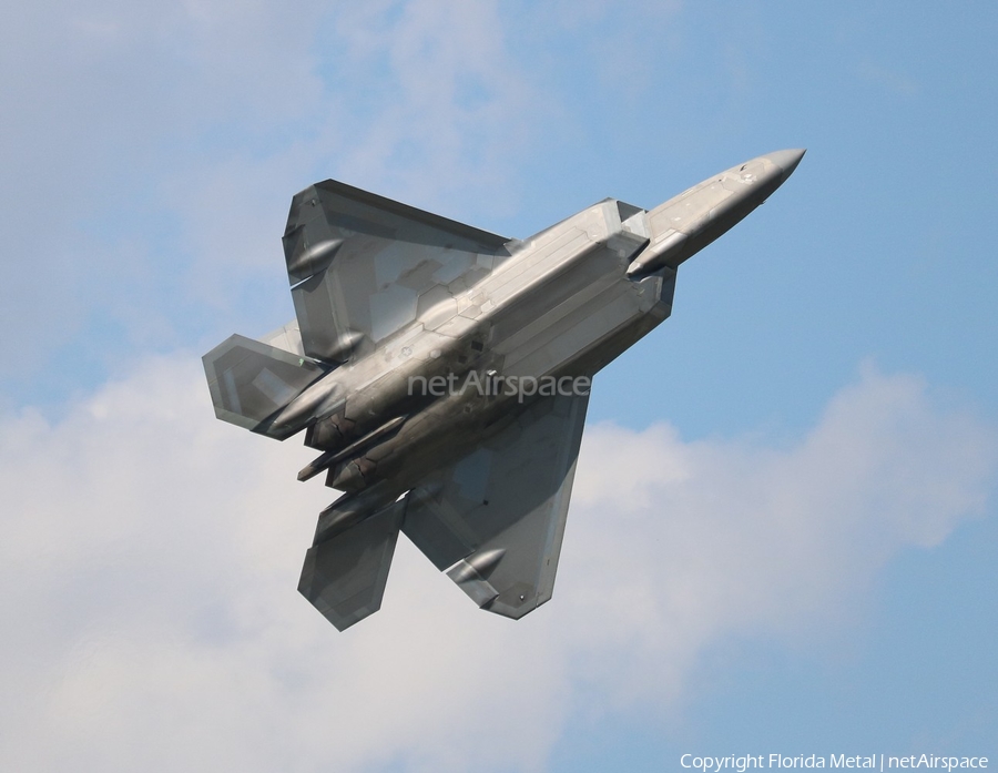 United States Air Force Lockheed Martin / Boeing F-22A Raptor (09-4185) | Photo 369838