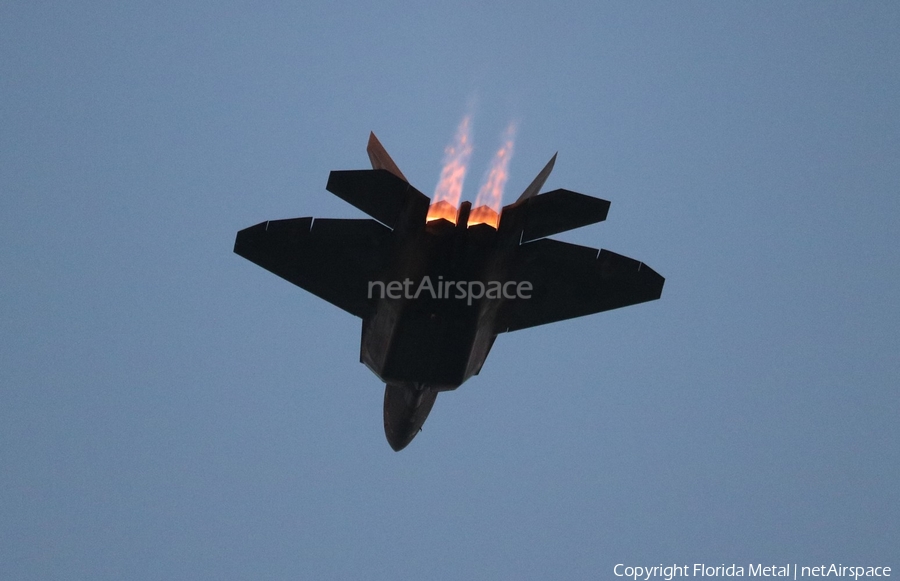 United States Air Force Lockheed Martin / Boeing F-22A Raptor (09-4185) | Photo 369842