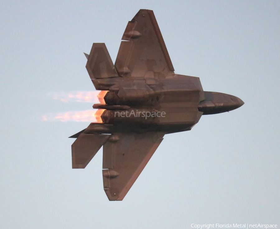 United States Air Force Lockheed Martin / Boeing F-22A Raptor (09-4185) | Photo 369844
