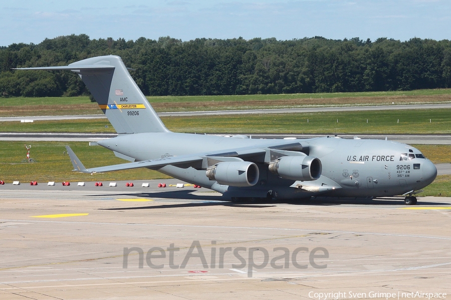 United States Air Force Boeing C-17A Globemaster III (09-9206) | Photo 174192