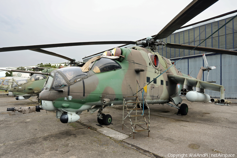 Slovak Air Force Mil Mi-24V Hind-E (0927) | Photo 510804