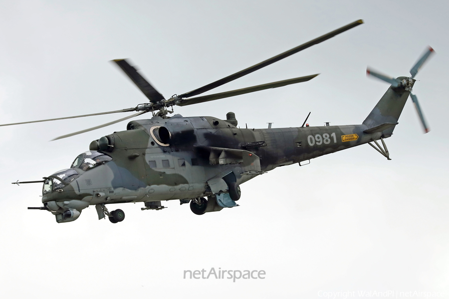 Czech Air Force Mil Mi-24V Hind-E (0981) | Photo 472453