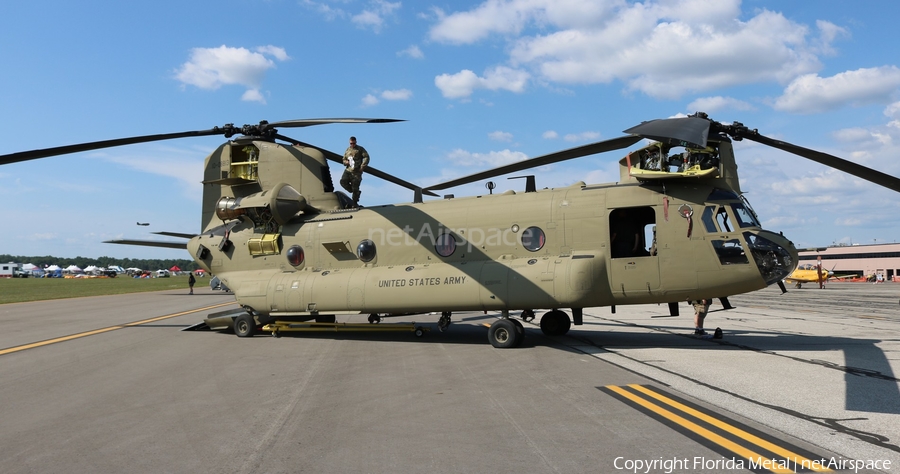 United States Army Boeing CH-47F Chinook (10-08813) | Photo 431461
