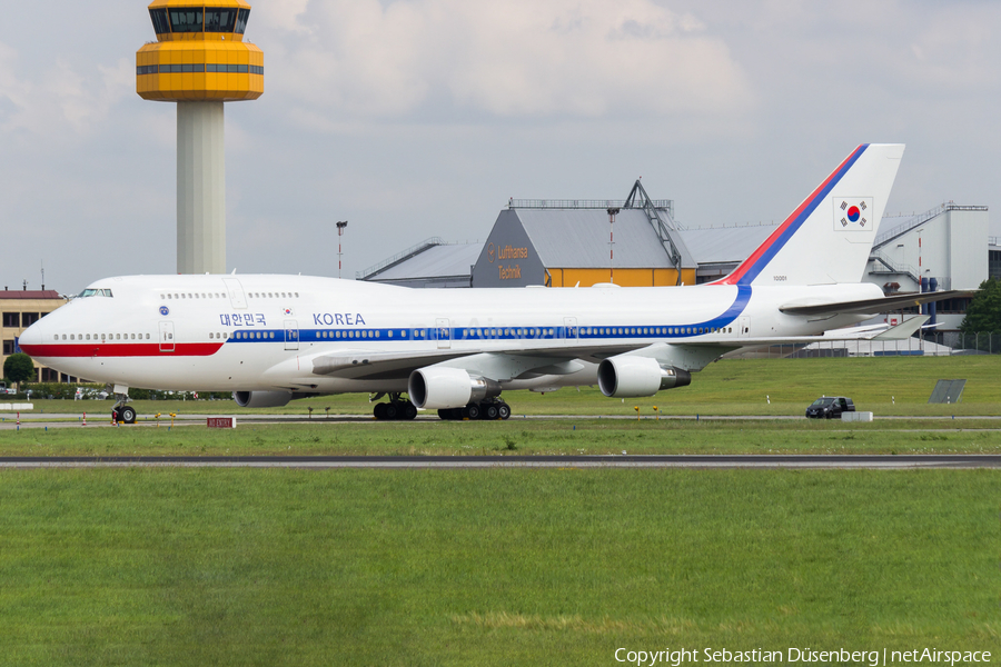 Republic of Korea Air Force Boeing 747-4B5 (10001) | Photo 175545