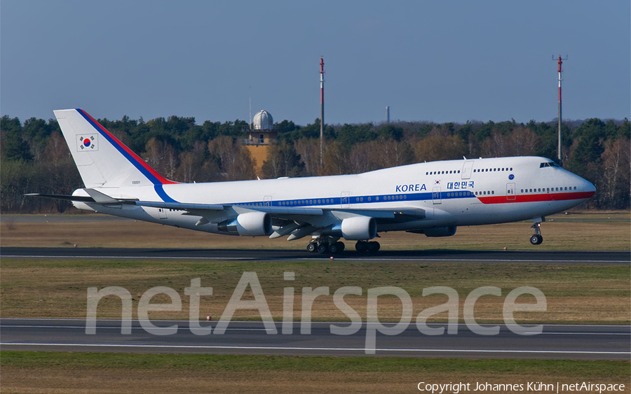 Republic of Korea Air Force Boeing 747-4B5 (10001) | Photo 106946