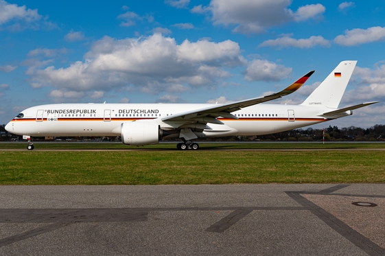 German Air Force Airbus A350-941ACJ (1002) at  Hamburg - Fuhlsbuettel (Helmut Schmidt), Germany