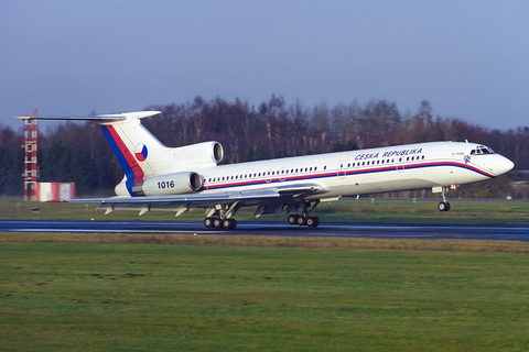 Czech Air Force Tupolev Tu-154M (1016) at  Hamburg - Fuhlsbuettel (Helmut Schmidt), Germany