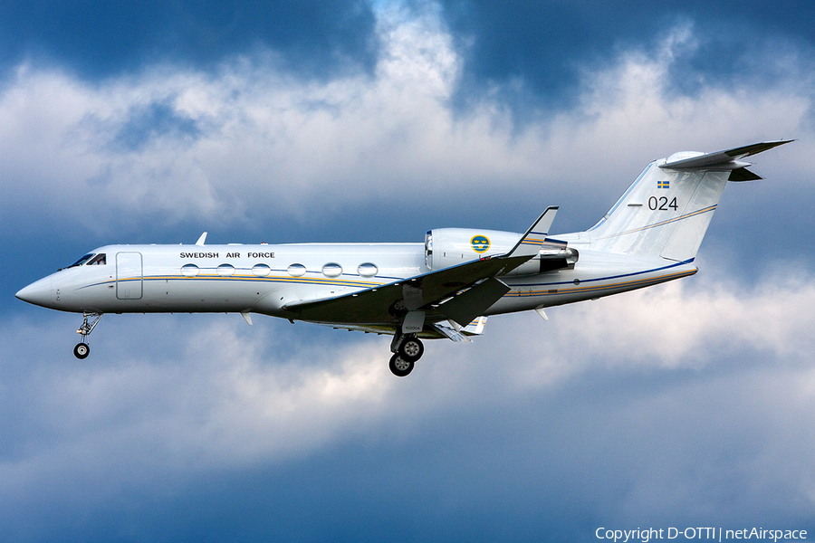 Swedish Air Force (Flygvapnet) Gulfstream G-IV SP (TPp102C) (102004) | Photo 276118