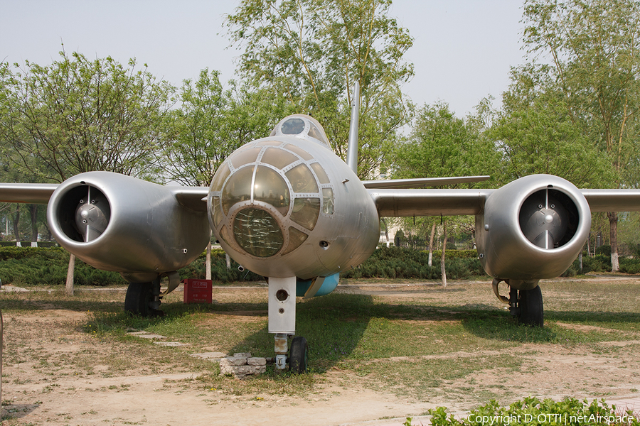 People's Liberation Army Air Force Harbin H-5 (10290) | Photo 407673