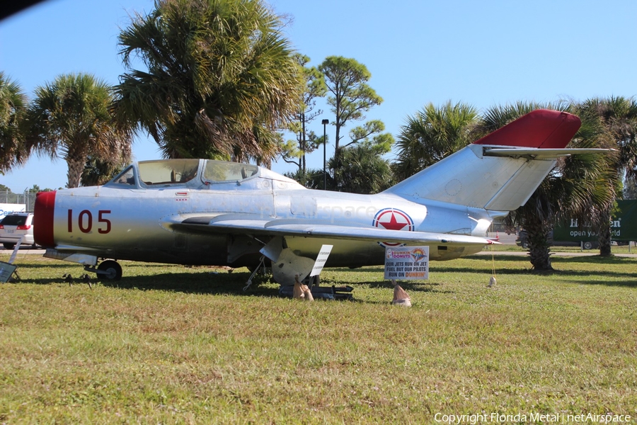 North Korean Air Force PZL-Mielec Lim-6bis (MiG-17) (105) | Photo 464239