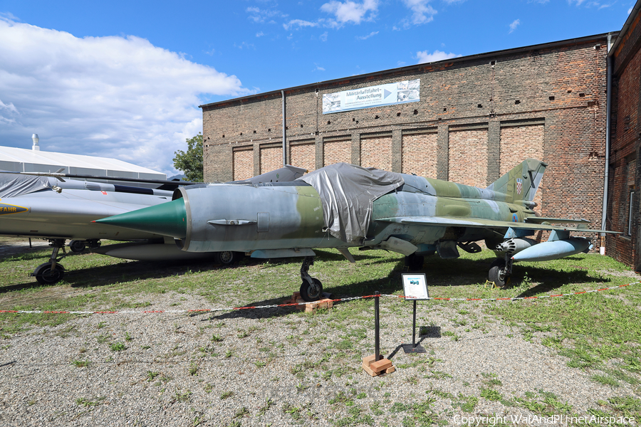 Croatian Air Force Mikoyan-Gurevich MiG-21bis-D (110) | Photo 529735
