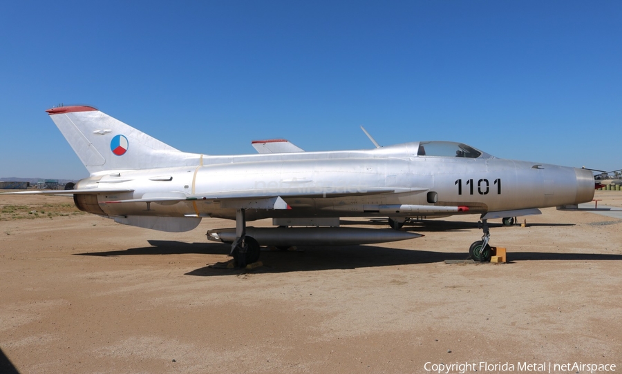 Czechoslovak Air Force Mikoyan-Gurevich MiG-21F-13 Fishbed-C (1101) | Photo 370476