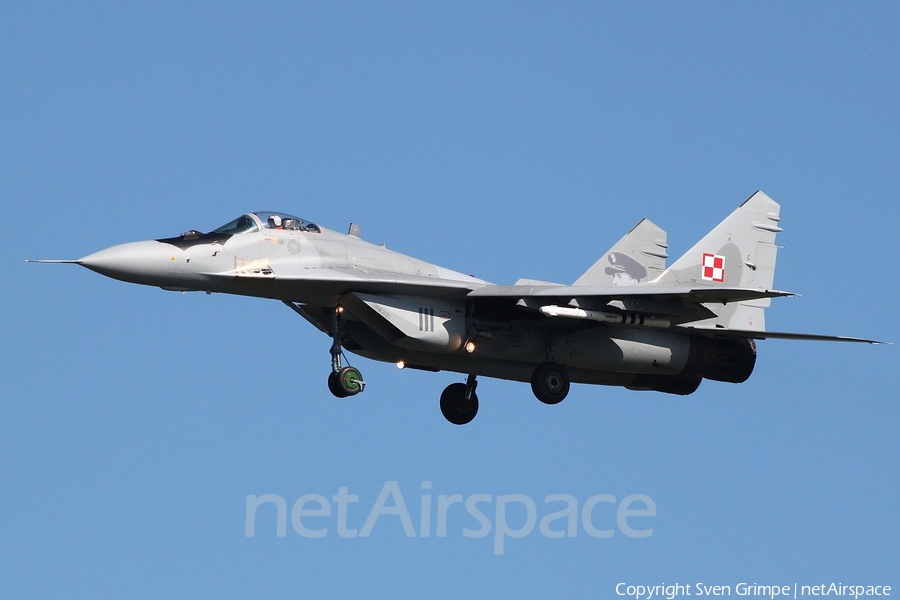 Polish Air Force (Siły Powietrzne) Mikoyan-Gurevich MiG-29A Fulcrum (111) | Photo 288321