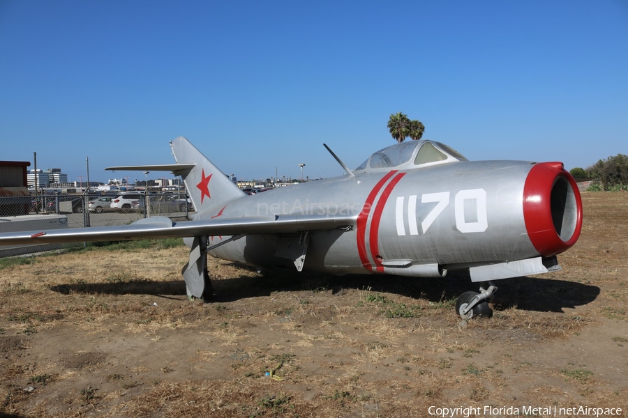 Soviet Union Air Force Mikoyan-Gurevich MiG-15bis Fagot-B (1170 WHITE) | Photo 308674